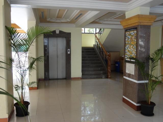 Om Sai Palace Otel Pune Dış mekan fotoğraf